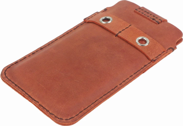 Vertical_Neck_Pouch_04.jpg